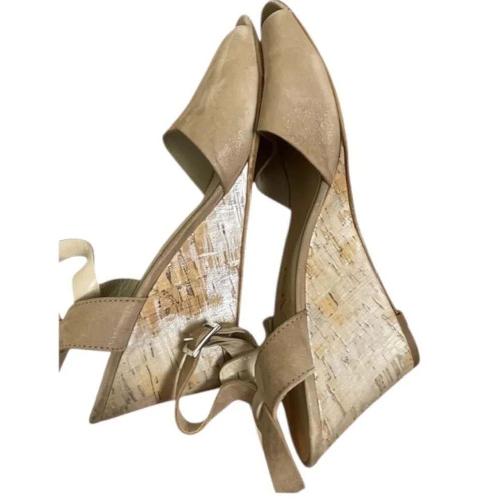 AGL Women Nude Shimmer Suede Cork Wedge Sandal 39 Attilio Giusti Leombruni Italy